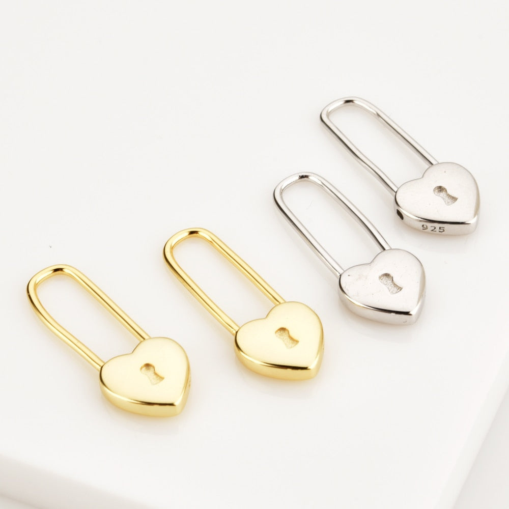 Risna Cute 4 Crystal Polished Rings Hoop Stud Earrings