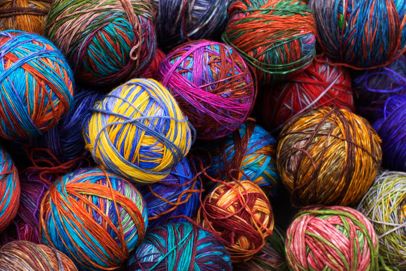 Urth Yarns Uneek Fingering at the Loopy Ewe