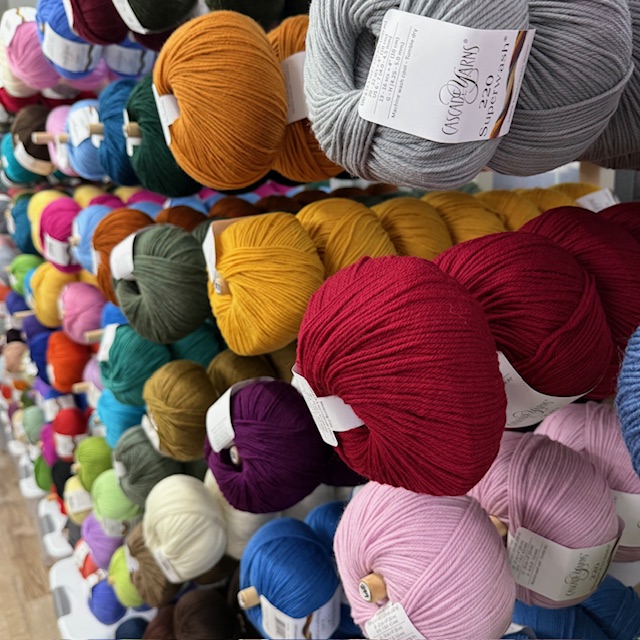 Cascade Yarns Color Theory Session with Shannon Dunbabin on July 8!